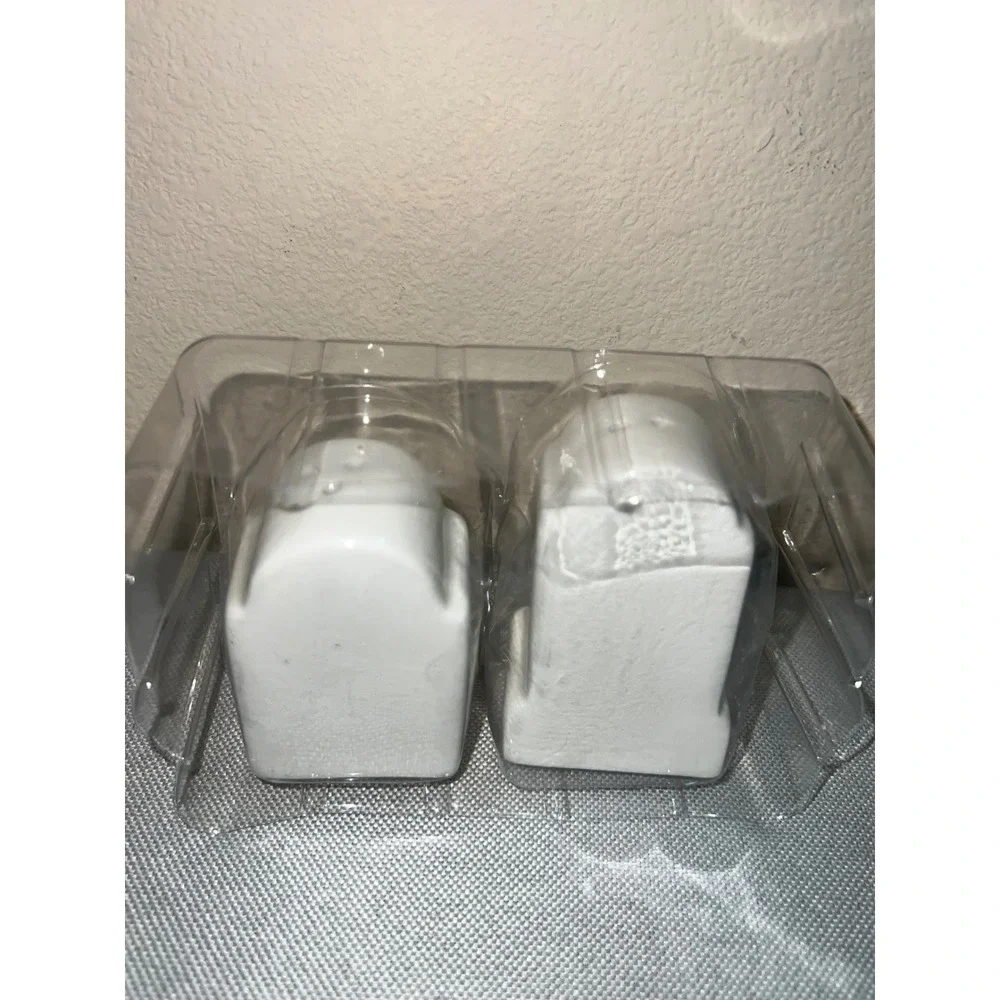 Tombstone Salt and Pepper Shaker Set Halloween Gothic RIP Rose Ceramic White Red